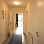 Haus Figaro Mit Hund *