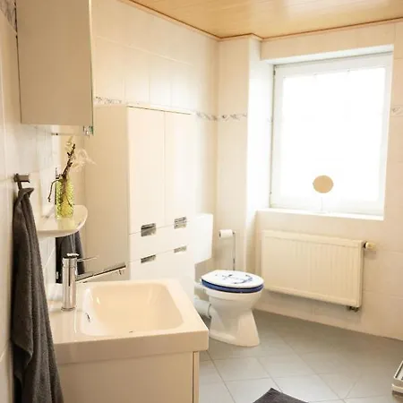 Haus Figaro Mit Hund 펜션