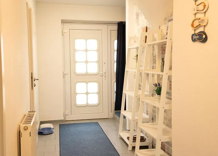 Holiday home Haus Figaro Mit Hund Schillig